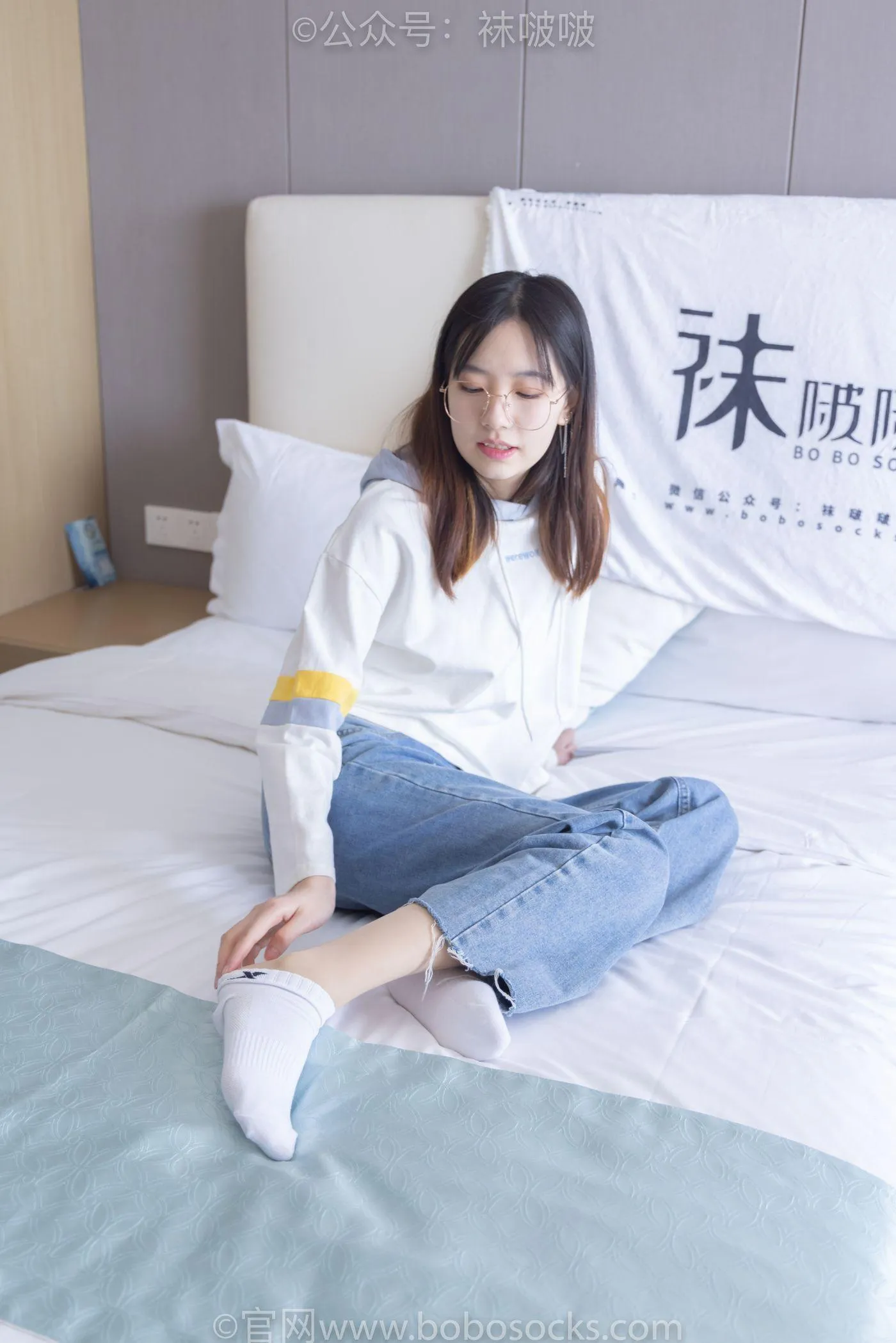 [BoBoSocks袜啵啵]NO.080 小甜豆-帆布鞋、白棉袜、肉丝（花絮版） [140P]插图7